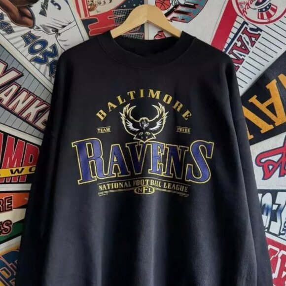 Baltimore Ravens Football Sweatshirt Baltimore Ravens Shirt Sweater Retro - Picture 1 of 3